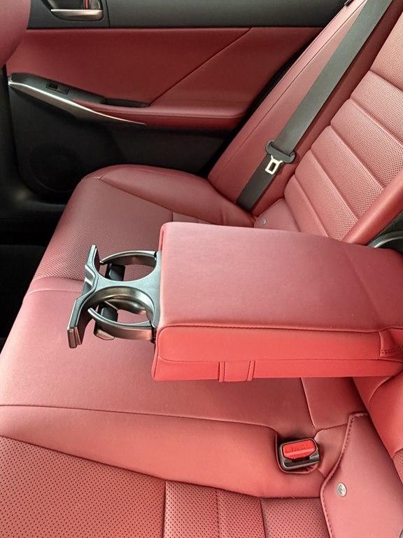 Lexus IS IS 300 RWD 2019