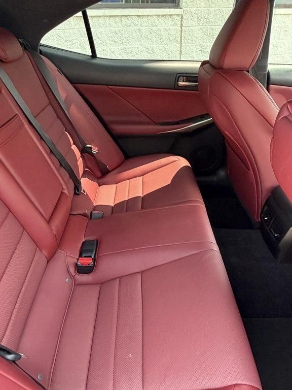 Lexus IS IS 300 RWD 2019