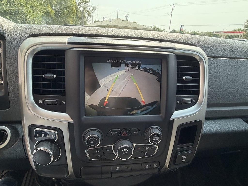 RAM 1500 2WD Crew Cab 140.5" Big Horn 2016