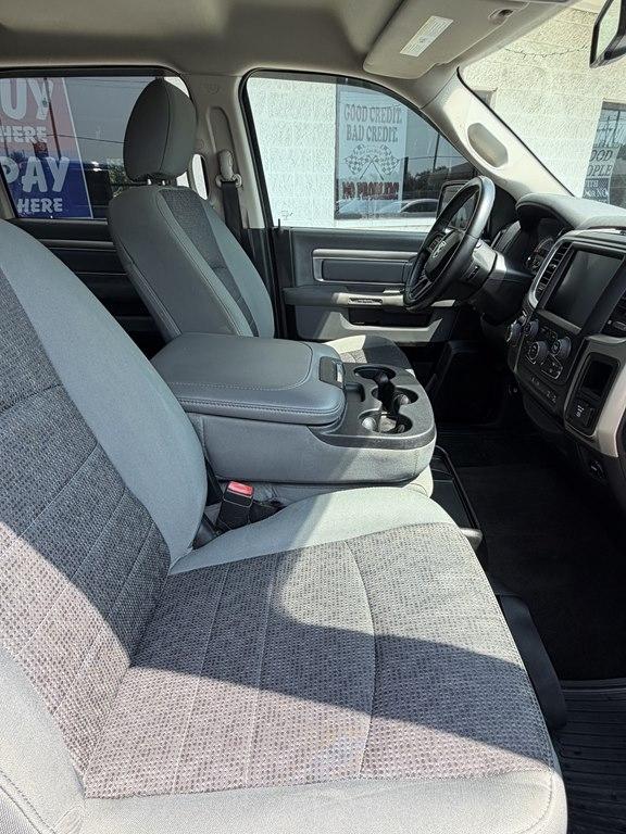 RAM 1500 2WD Crew Cab 140.5" Big Horn 2016