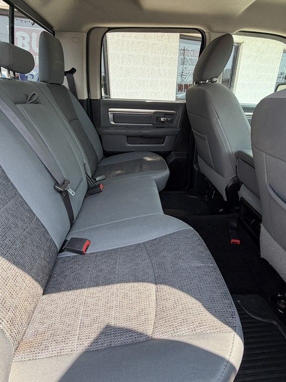 RAM 1500 2WD Crew Cab 140.5" Big Horn 2016