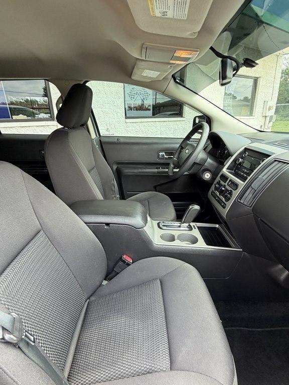Ford Edge 4dr SE FWD 2010