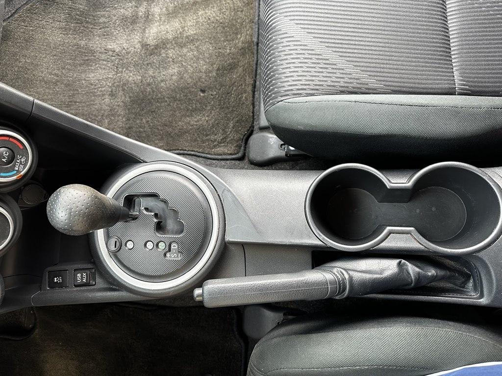 Scion tC 2dr HB Man (Natl) 2013