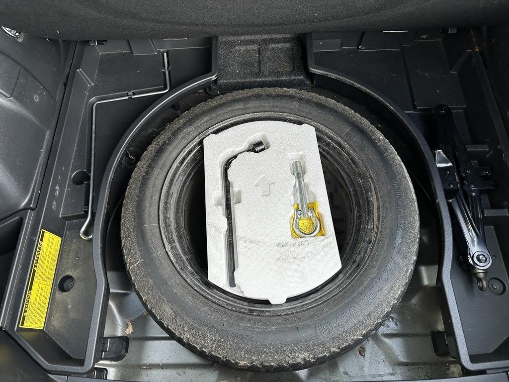 Scion tC 2dr HB Man (Natl) 2013