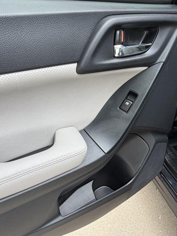 Subaru Forester 4dr Auto 2.5i Limited PZEV 2014