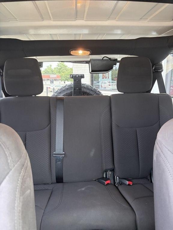 Jeep Wrangler Unlimited 4WD 4dr Sport 2015