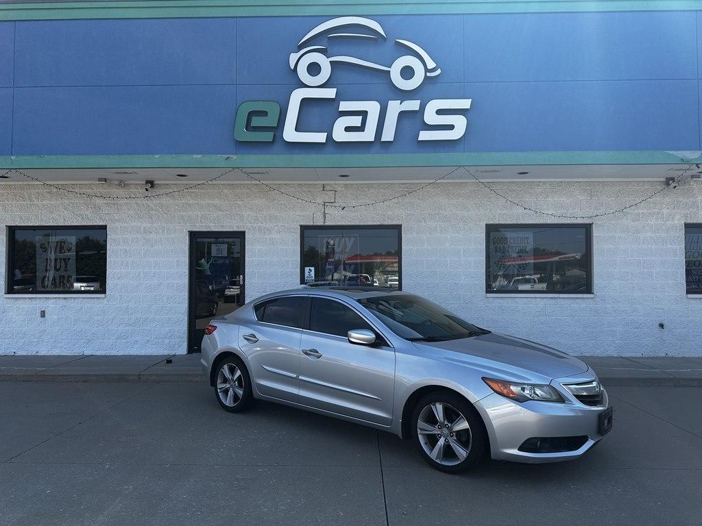 2013 Acura ILX 4dr Sdn 2.0L Premium Pkg