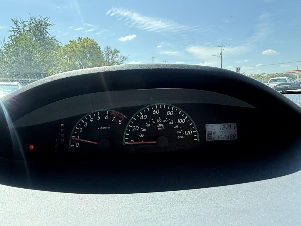 Toyota Yaris 4dr Sdn Auto (Natl) 2012