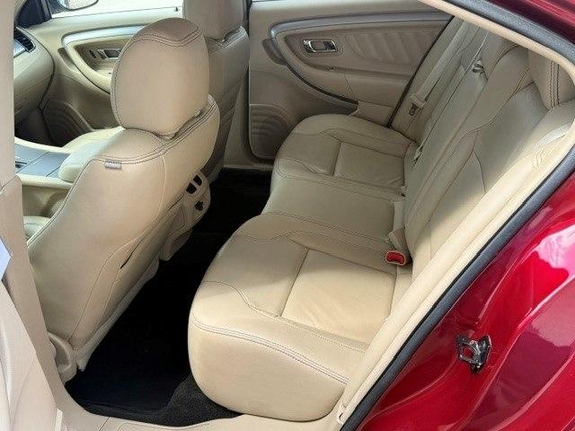 Ford Taurus 4dr Sdn SEL FWD 2016