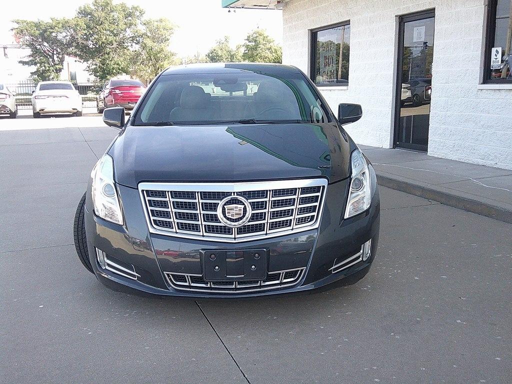 2013 Cadillac XTS 4dr Sdn Luxury AWD