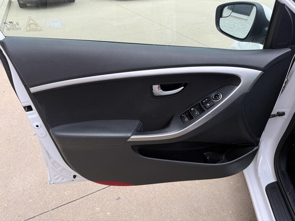 Hyundai Elantra GT 5dr HB Auto 2016