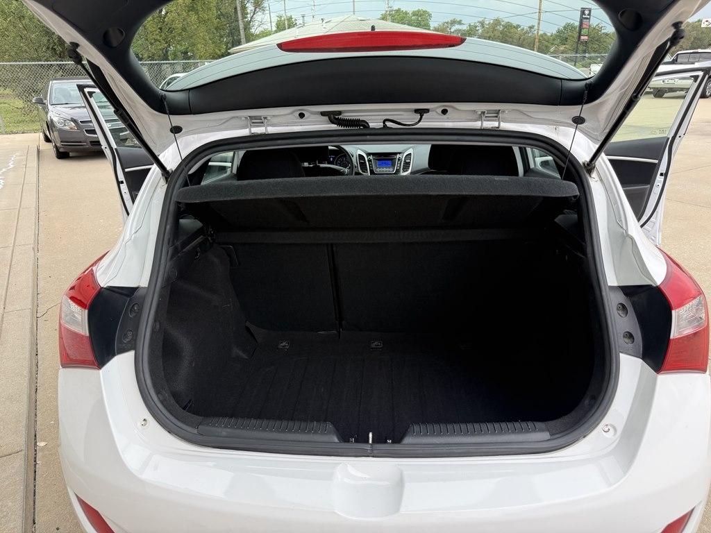 Hyundai Elantra GT 5dr HB Auto 2016