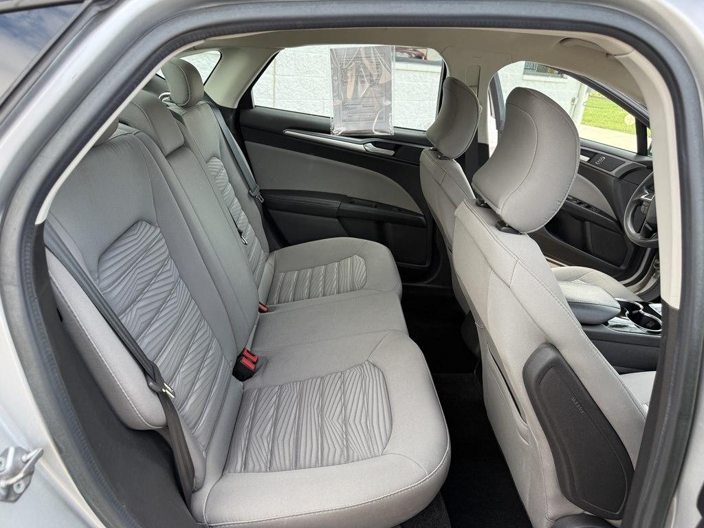 Ford Fusion 4dr Sdn S FWD 2016