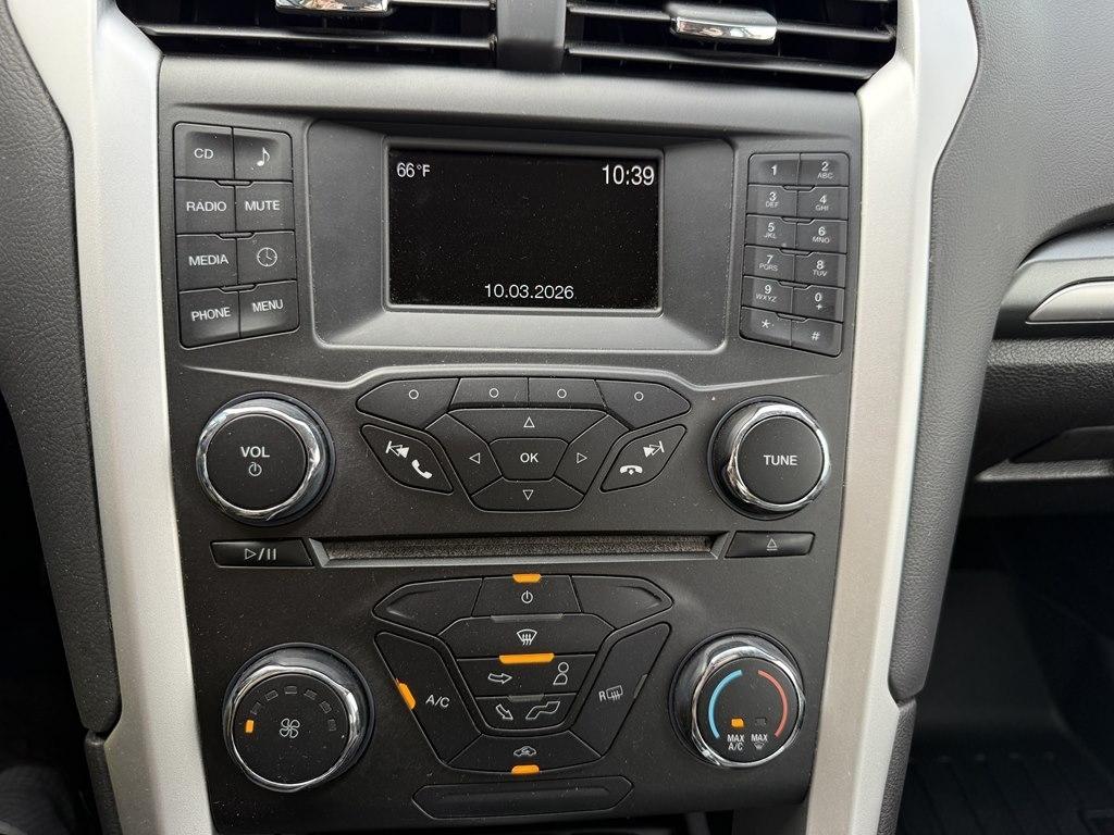 Ford Fusion 4dr Sdn S FWD 2016