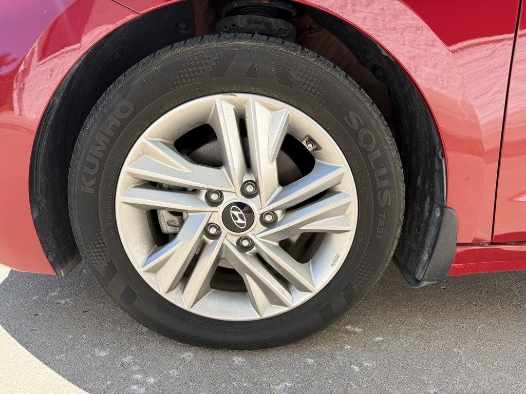 Hyundai Elantra Value Edition IVT 2020