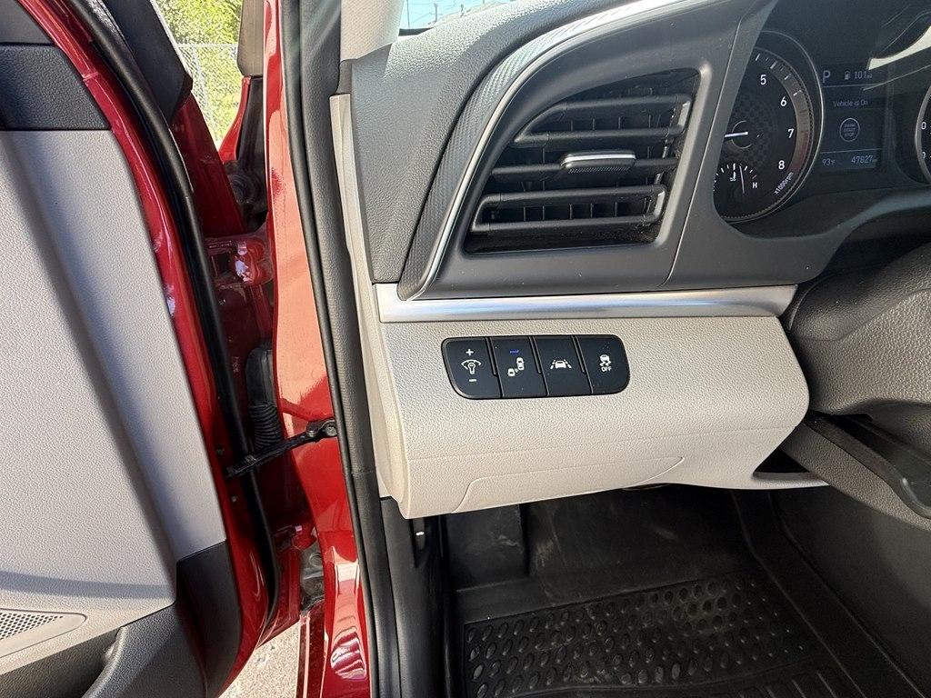 Hyundai Elantra Value Edition IVT 2020