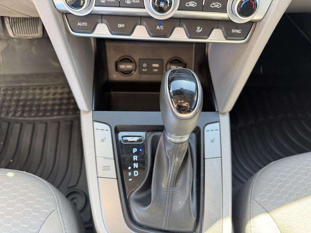 Hyundai Elantra Value Edition IVT 2020