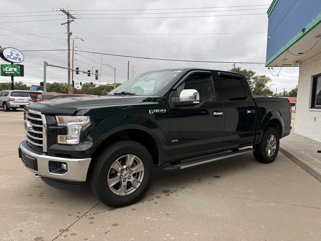 Ford F-150 4WD SuperCrew 145" Lariat 2015