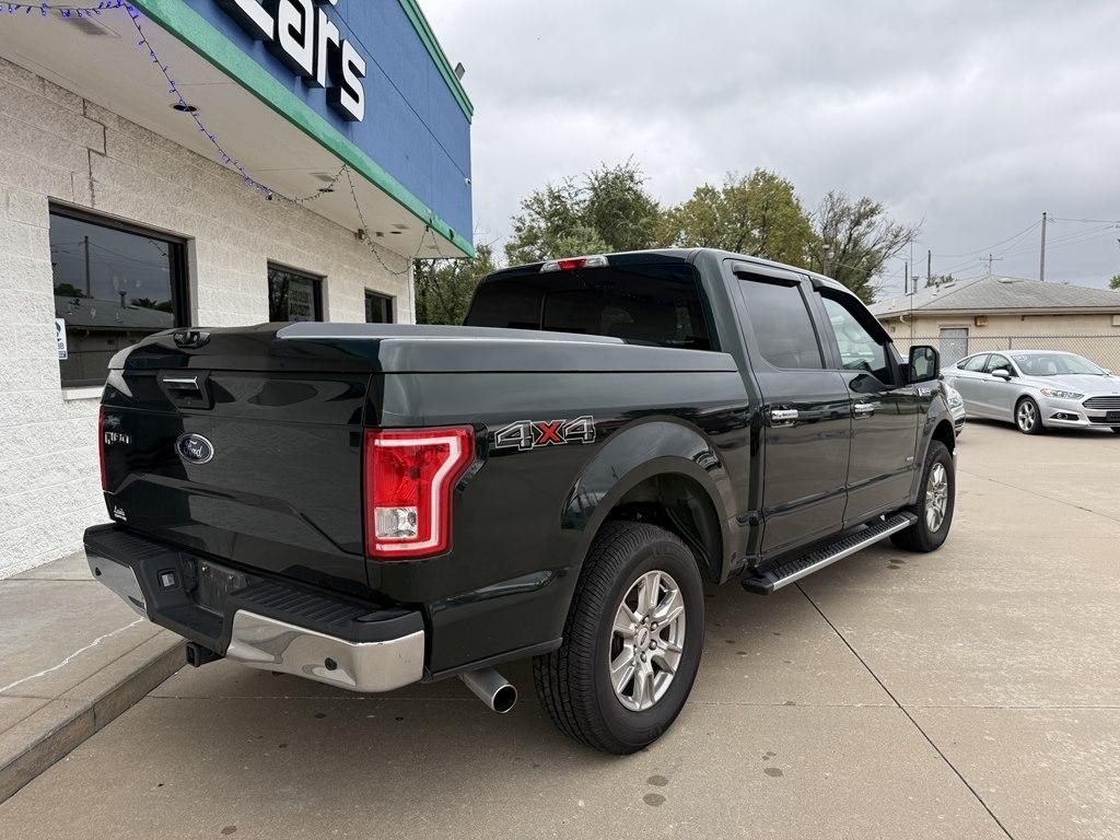 Ford F-150 4WD SuperCrew 145" Lariat 2015