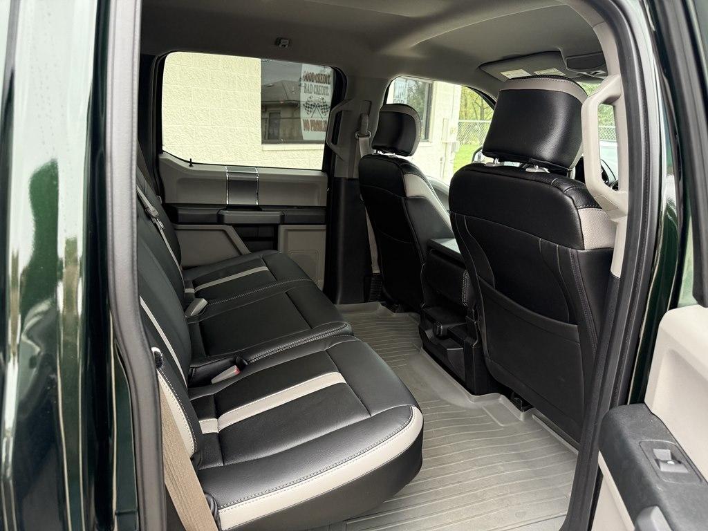 Ford F-150 4WD SuperCrew 145" Lariat 2015