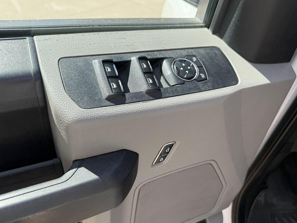 Ford Super Duty F-250 SRW King Ranch 4WD Crew Cab 8' Box 2020