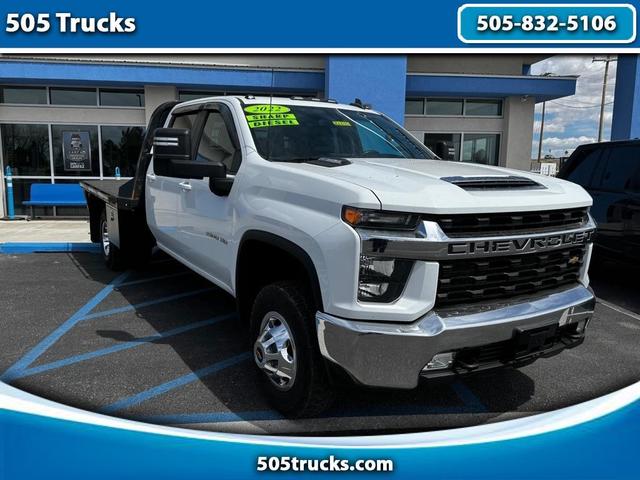 White 2022 Chevrolet Silverado 3500HD LT Crew Cab LB 4WD Pickup Truck Four-Wheel Drive Automatic