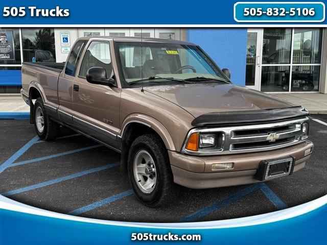 Brown (BEIGE) 1996 Chevrolet S-10 LS Extended Cab RWD Pickup Truck Rear-Wheel Drive Automatic