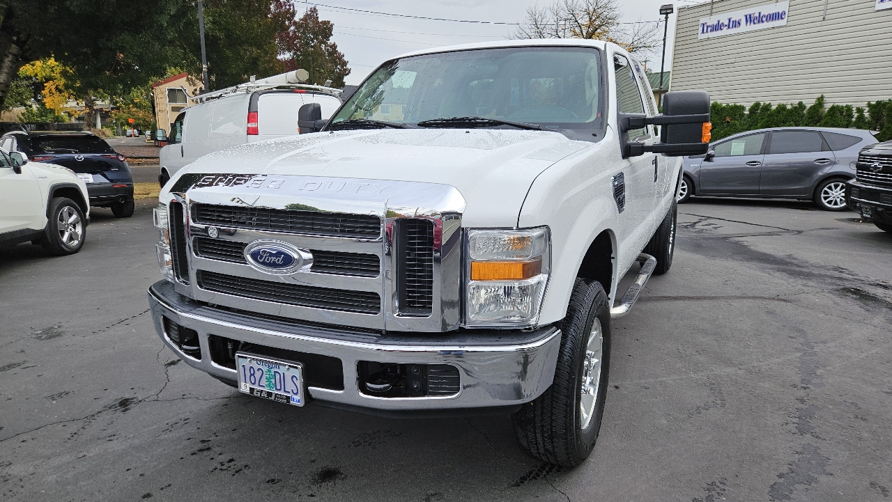 2008 Ford F-350 XLT photo 3