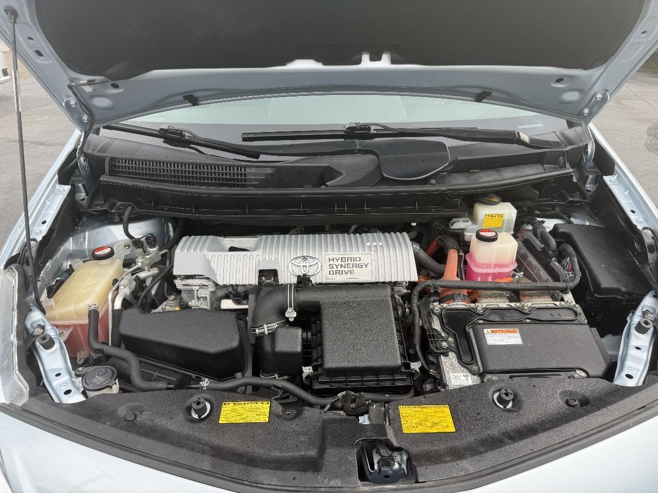 Toyota Prius V Two 2014