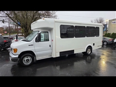 2007 Ford E450 Super Duty 
