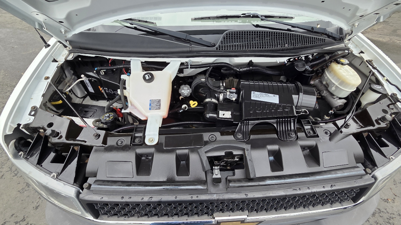 Chevrolet Express Cargo Van RWD 3500 135" 2016