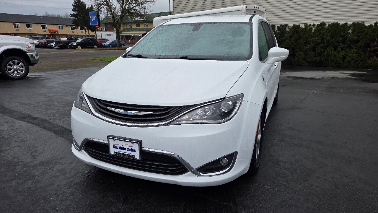 Chrysler Pacifica Hybrid Touring Plus FWD 2017