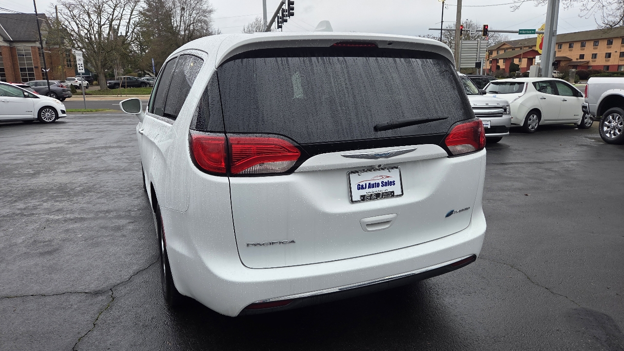 Chrysler Pacifica Hybrid Touring Plus FWD 2017