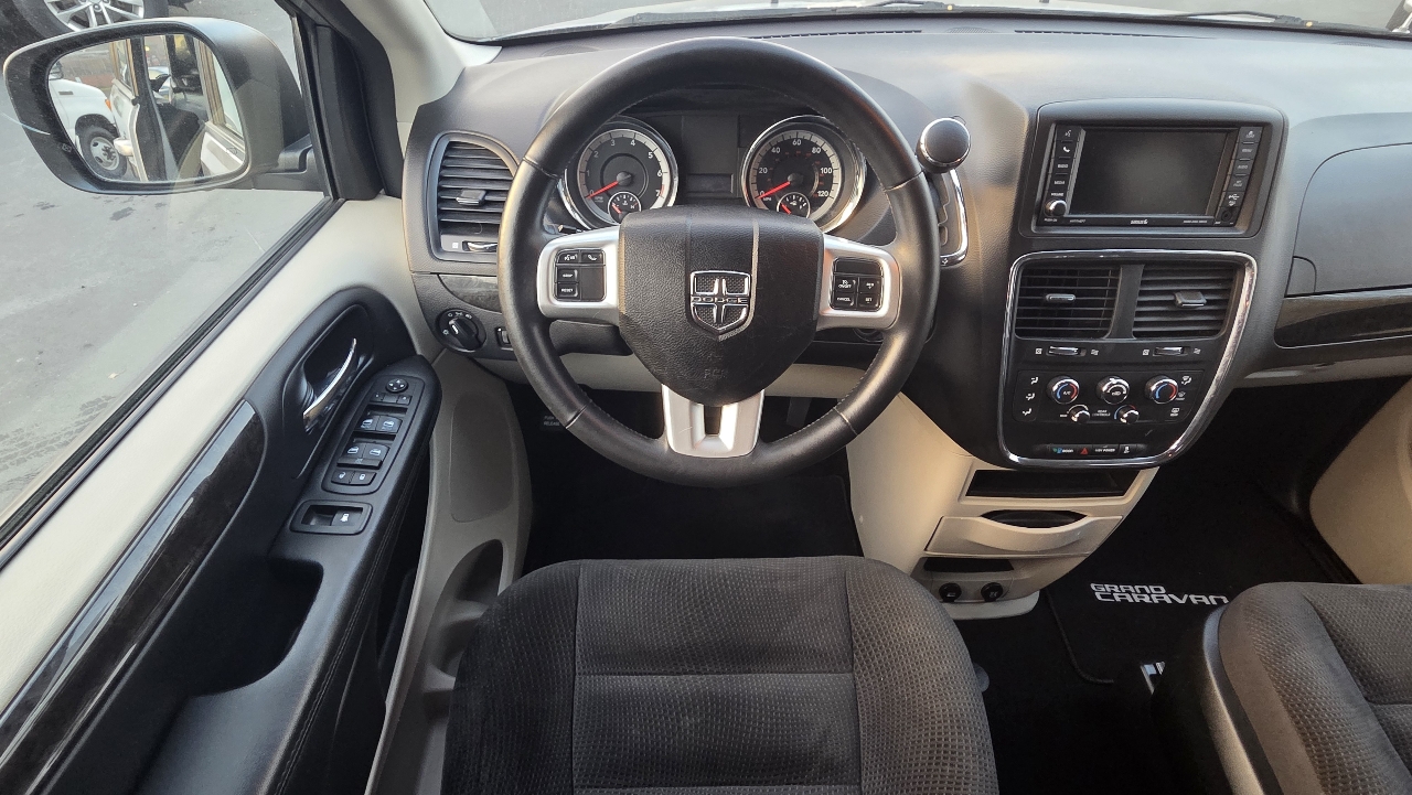 Dodge Grand Caravan SE 2017