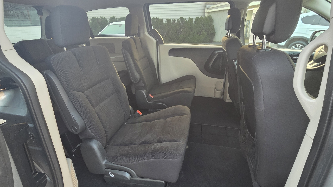 Dodge Grand Caravan SE 2017