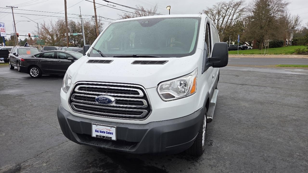 Ford Transit Van T-250 130" Low Rf 9000 GVWR Swing-Out RH Dr 2018