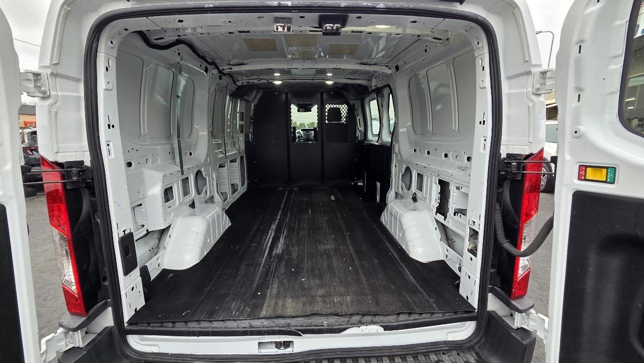 Ford Transit Van T-250 130" Low Rf 9000 GVWR Swing-Out RH Dr 2018