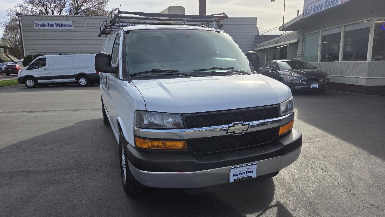 Chevrolet Express Cargo Van RWD 3500 135" 2015