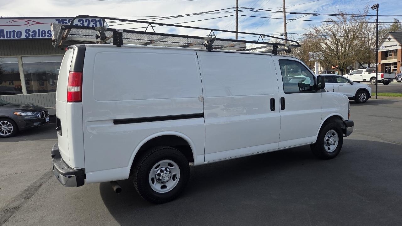 Chevrolet Express Cargo Van RWD 3500 135" 2015