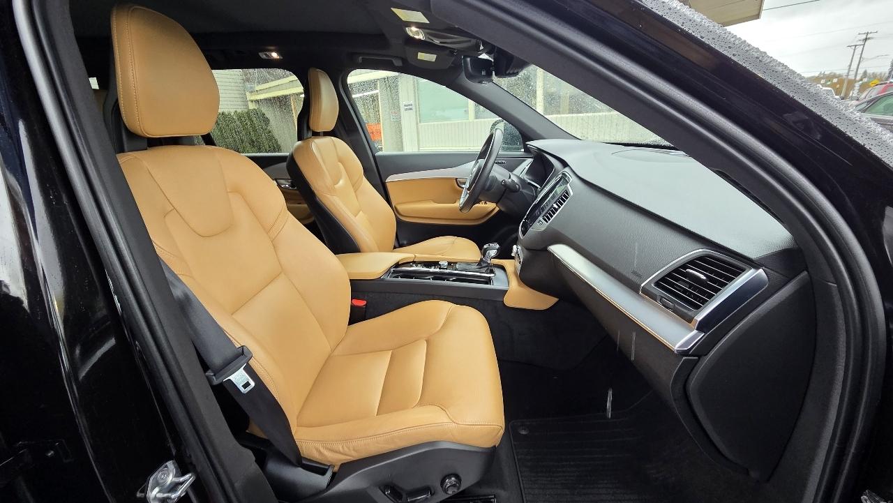 Volvo XC90 T5 AWD 7-Passenger Momentum 2018