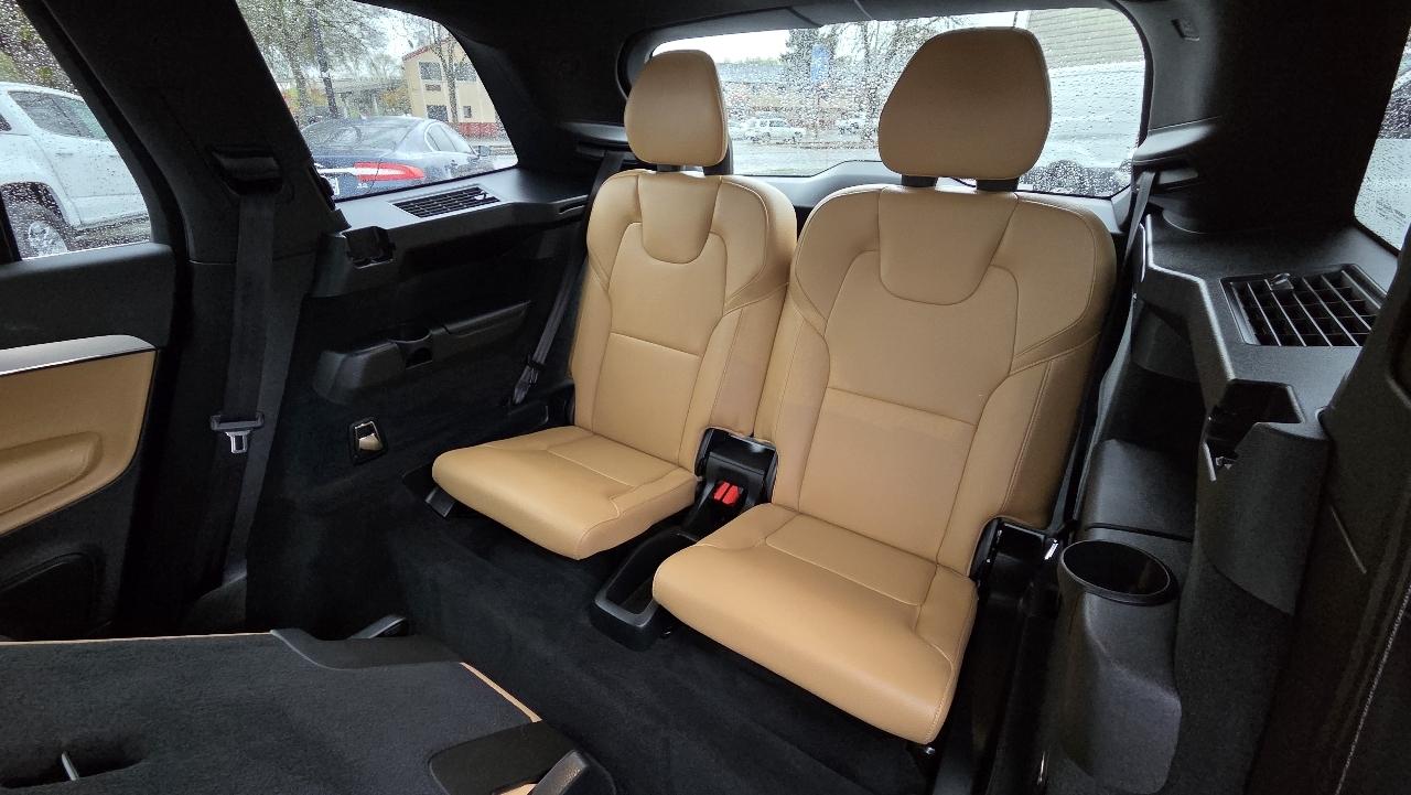 Volvo XC90 T5 AWD 7-Passenger Momentum 2018