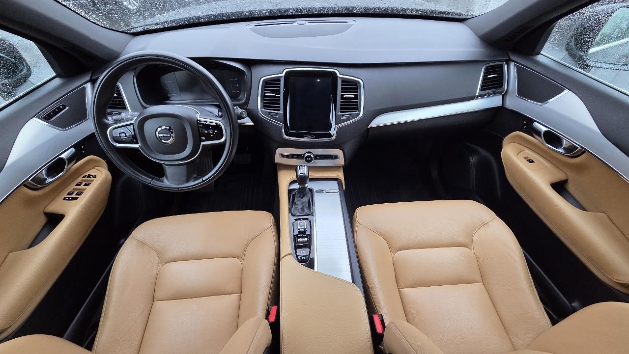 Volvo XC90 T5 AWD 7-Passenger Momentum 2018