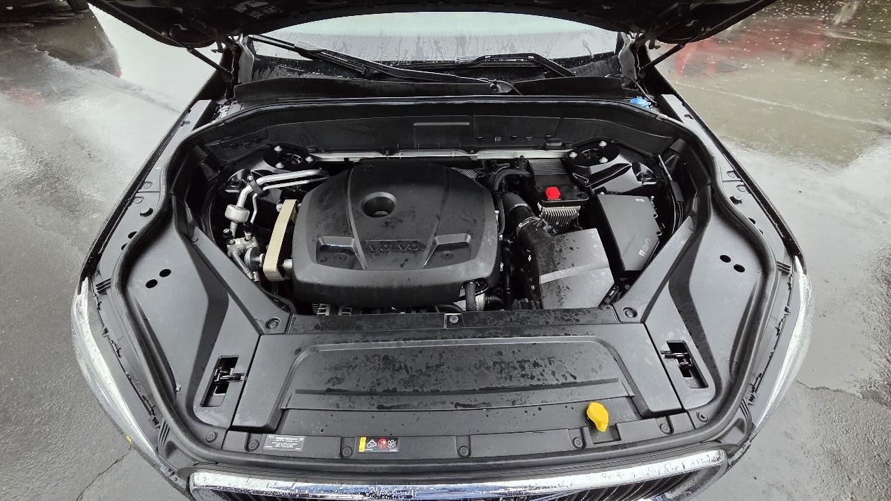 Volvo XC90 T5 AWD 7-Passenger Momentum 2018