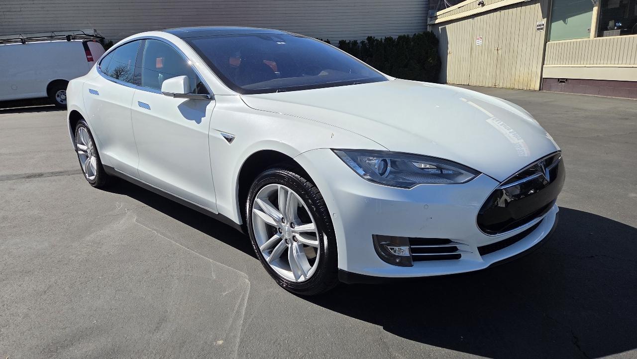 Tesla Model S  2016
