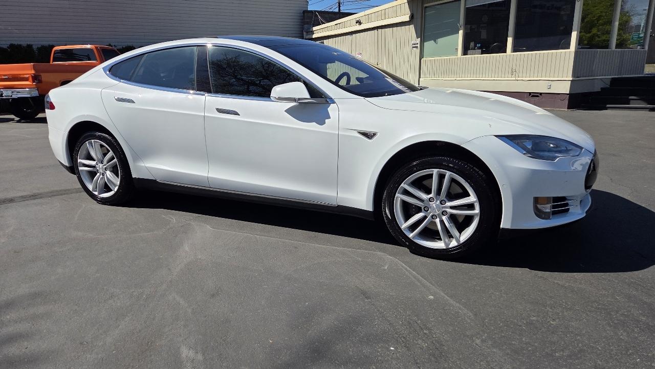 Tesla Model S  2016