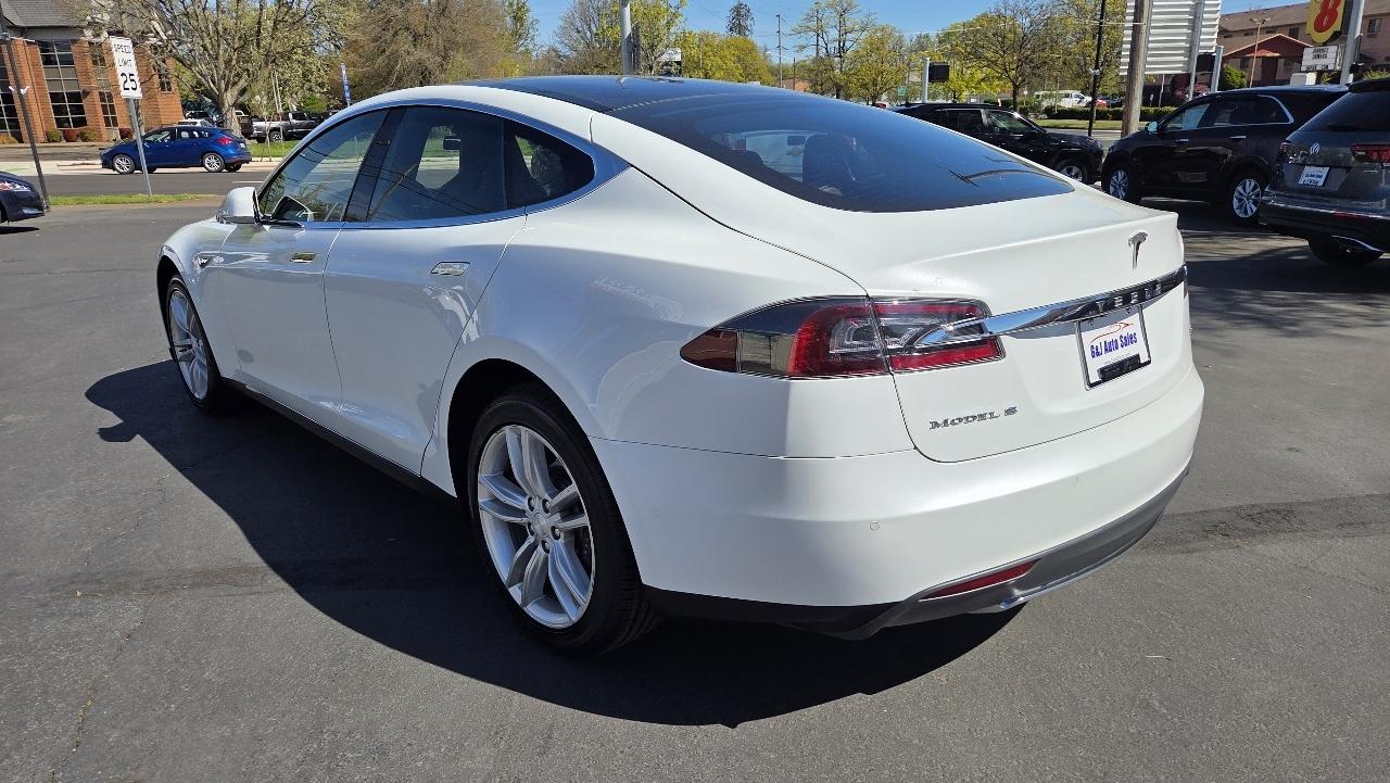 Tesla Model S  2016