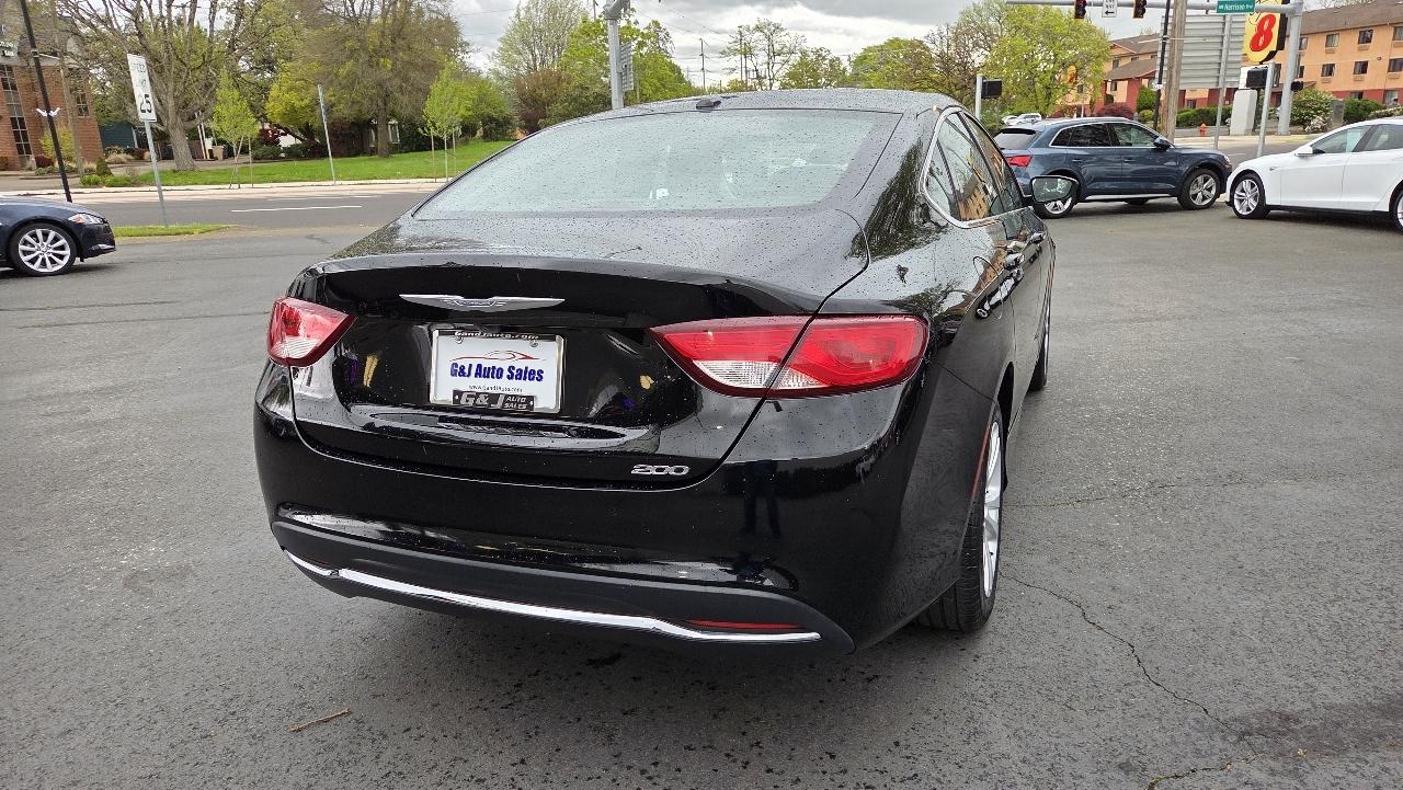 Chrysler 200 Limited 2015