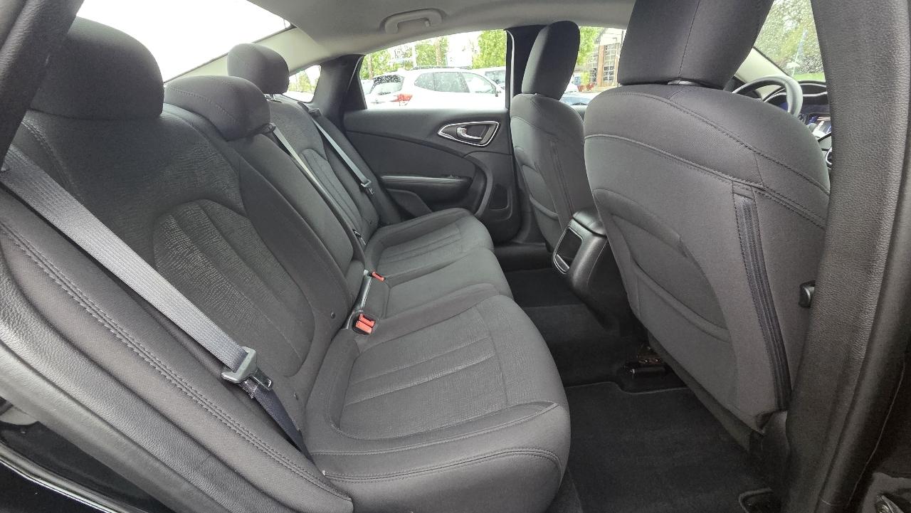 Chrysler 200 Limited 2015