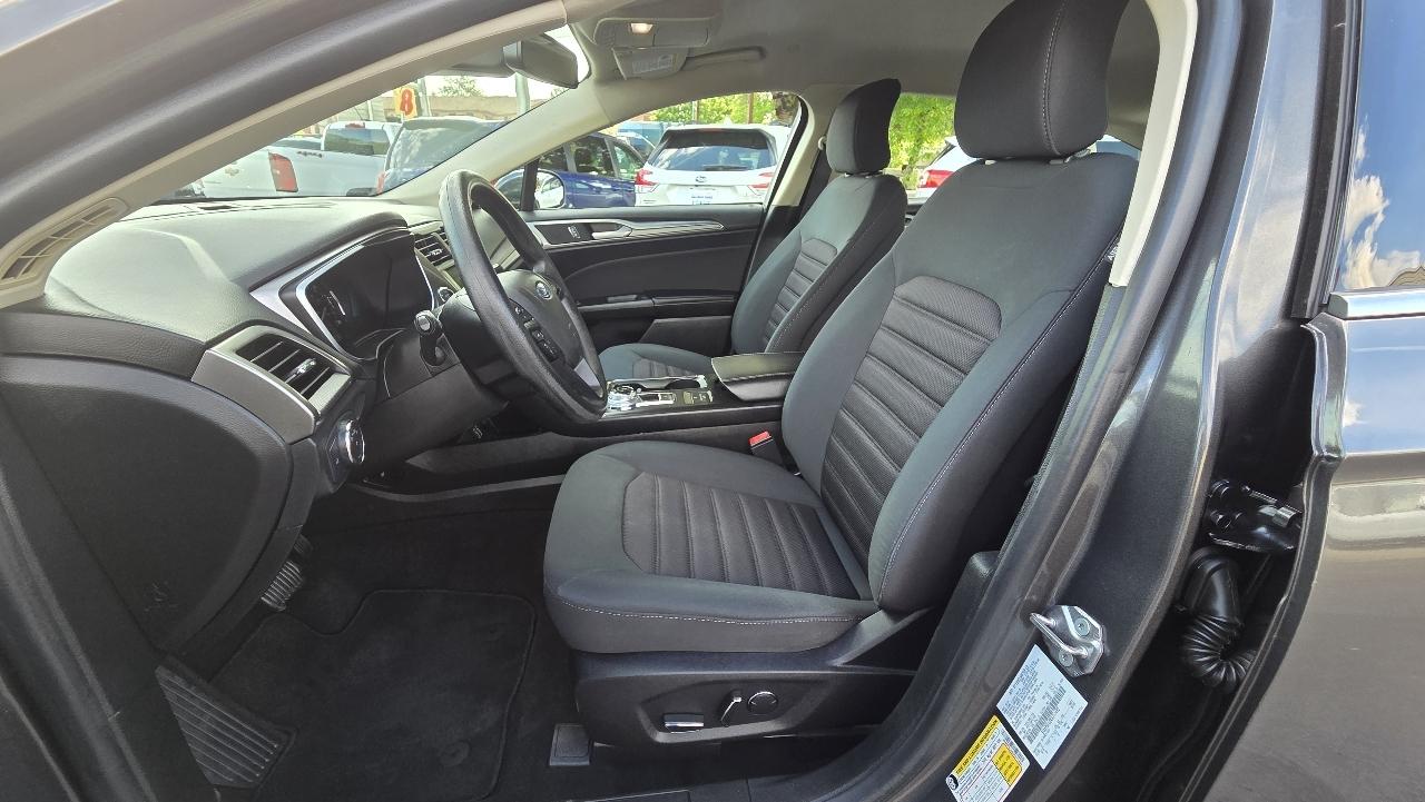 Ford Fusion Hybrid SE FWD 2019