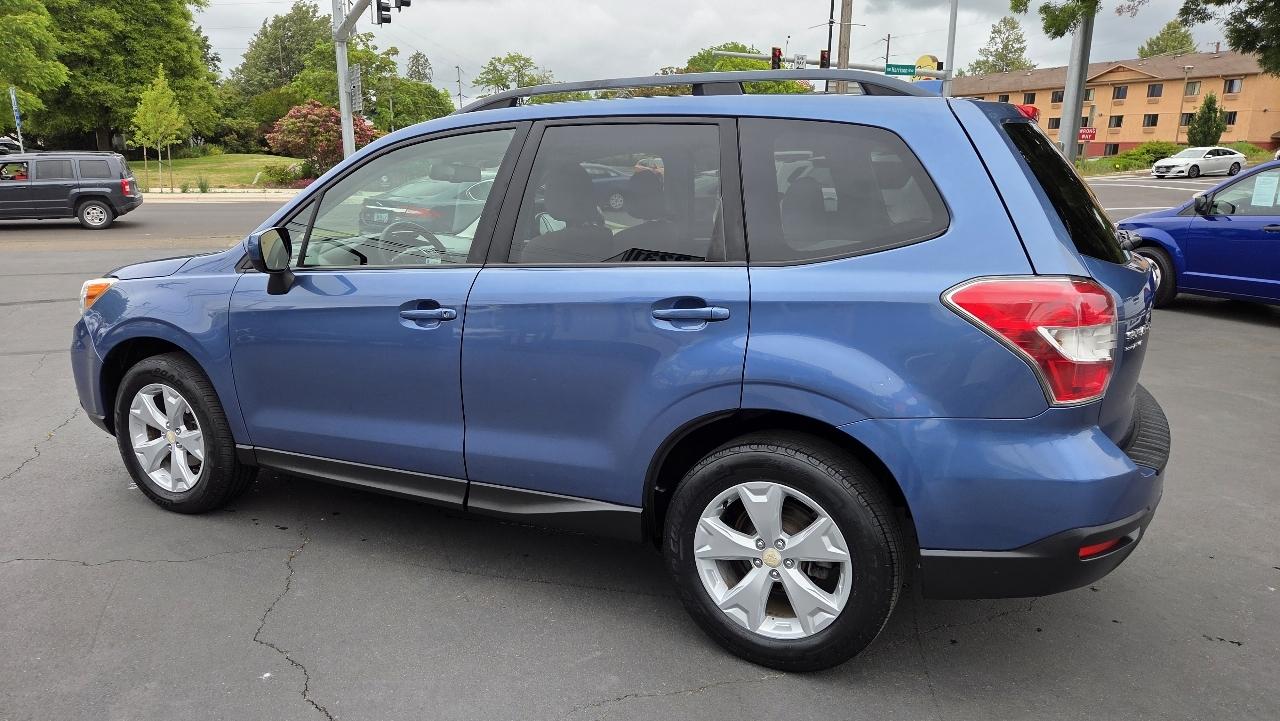 Subaru Forester 4dr CVT 2.5i Premium PZEV 2016